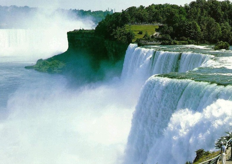 滿洲里、呼倫貝爾、長(zhǎng)白山、鏡泊湖三臥9日