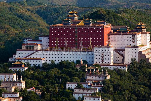 承德避暑山莊、普寧寺、小布達(dá)拉宮、棒槌山雙