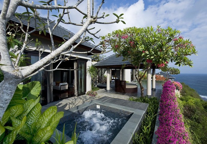 巴厘島、香港3天自由行6晚8天**2晚泳池別墅2晚泳