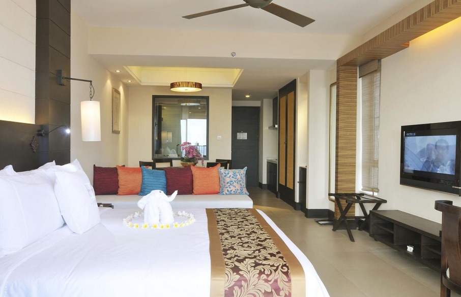 分界洲.南山.呀諾達(dá)雨林.鳳凰島海洋秀雙飛5日