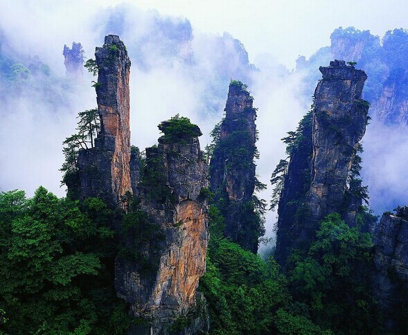 黃山、九華山祈福、船游新安江山水畫廊、徽州