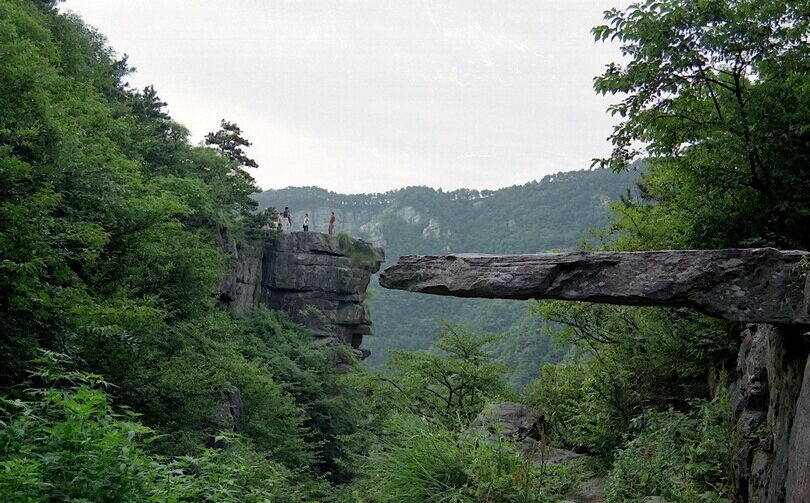 廬山主景區(qū)、三疊泉瀑布、白鹿洞書院雙臥4日
