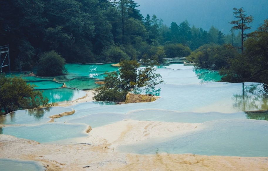 成都、九寨溝、黃龍、青城山、都江堰雙臥8日