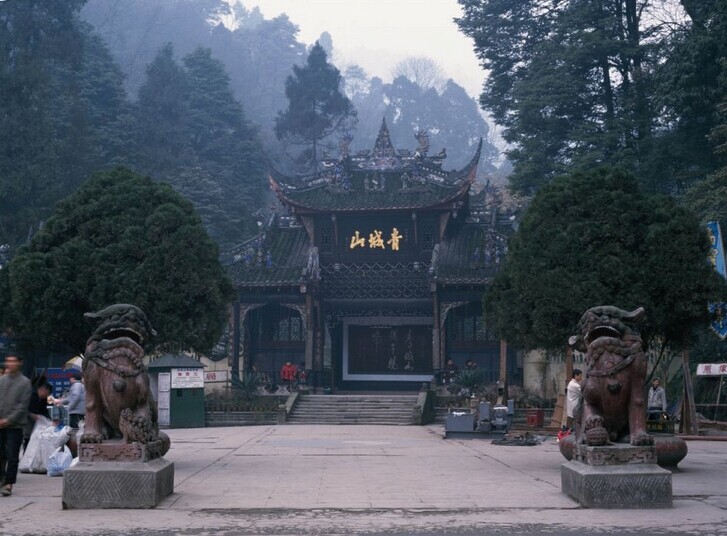 成都、樂山、峨眉山、都江堰、青城山雙飛5日