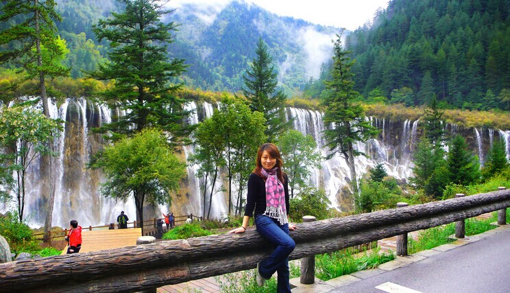 成都、九寨溝、黃龍、樂山、峨眉山雙飛7日**純