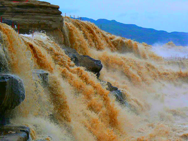 <strong>龍門石窟、皇城相府、壺口瀑布、平遙古城、五</strong>