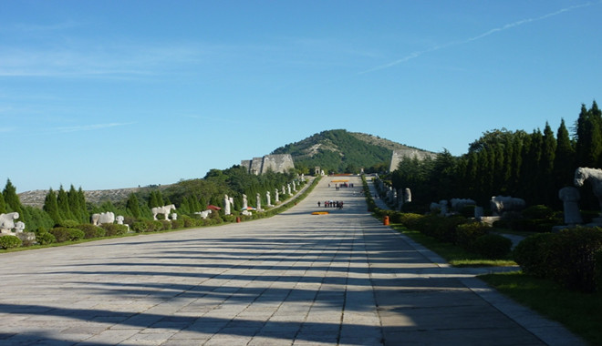西安兵馬俑、法門寺、乾陵、明城墻臥飛四日